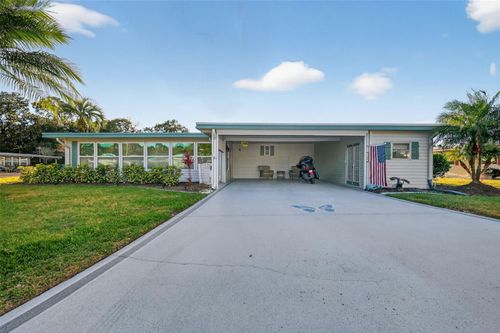 705 Falcon Dr, TAVARES, FL, 32778-4530 | Card Image