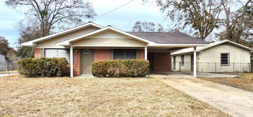 212 Maple Dr, Ocean Springs, MS, 39564-4115 | Card Image
