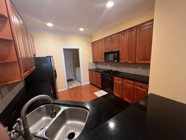 1155 Enclave Sq E, Townhouse with 4 bedrooms, 3 bathrooms and 2 parking in Houston TX | Image 13