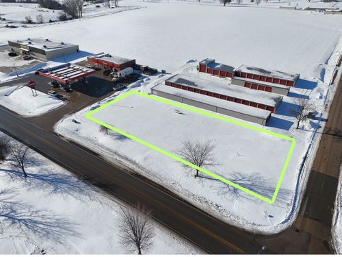 902 S Main St, Woodward, IA, 50276-2096 | Card Image