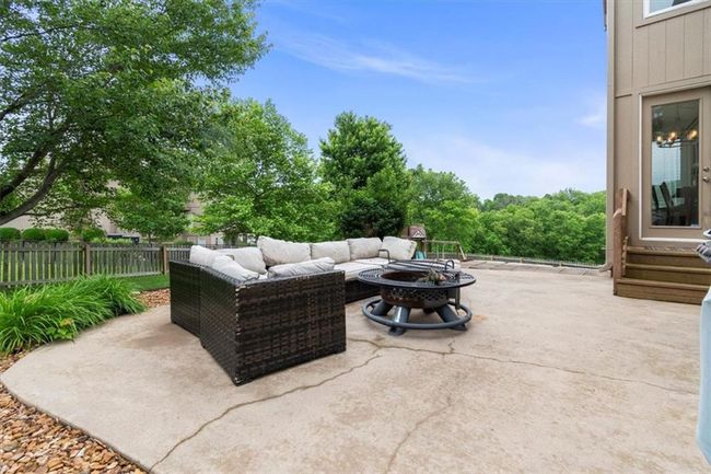 2704 Sw Gray Ln, House other with 5 bedrooms, 5 bathrooms and null parking in Lee's Summit MO | Image 33