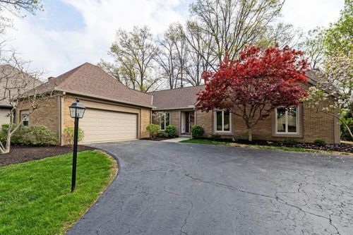 6696 Maplebrook Ln, Columbus, OH, 43235-2731 | Card Image