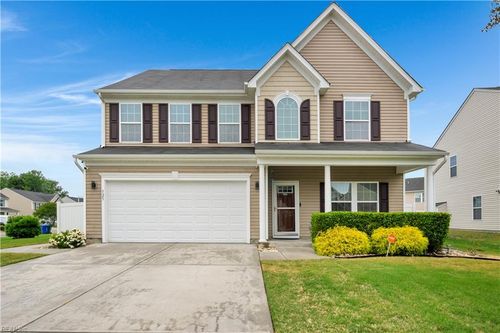 525 Loggerhead Dr, Newport News, VA, 23601-4131 | Card Image