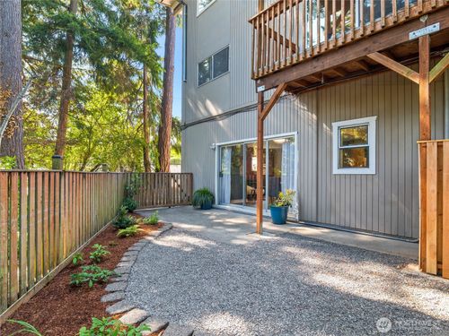 apt-108-465 Winslow Way E, Bainbridge Island, WA, 98110-2477 | Card Image