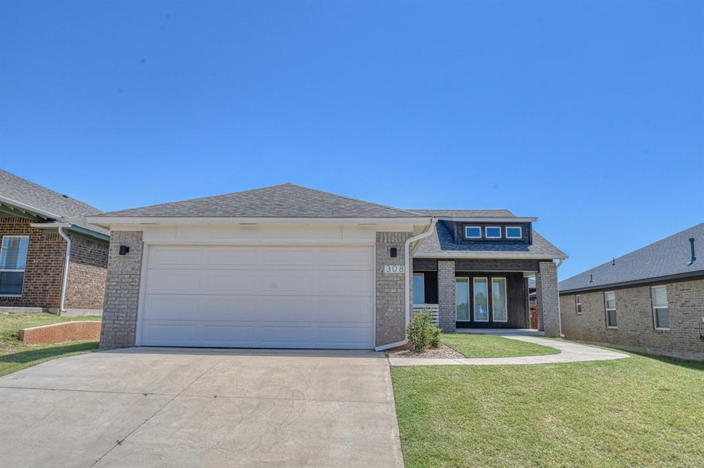 Vista Dr, Yukon, OK 73099