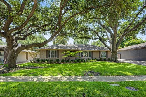 6238 Crestmont Dr, Dallas, TX, 75214-2018 | Card Image