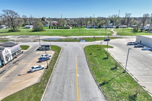 655 E Pershing Rd, Decatur, IL, 62526-2437 | Card Image