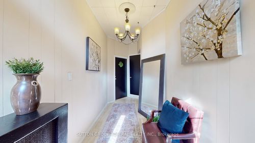 164 Wentworth St S, Hamilton, ON, L8N2Z2 | Card Image
