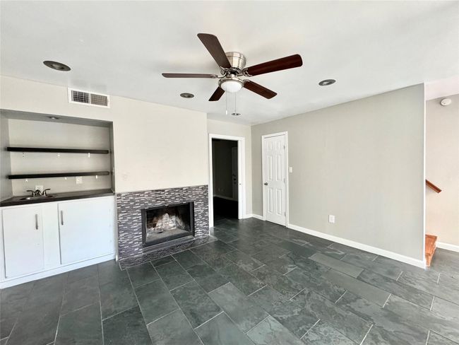 APT-205 - 4023 N Hall St, Condo with 2 bedrooms, 2 bathrooms and null parking in Dallas TX | Image 5