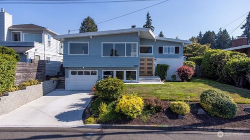 1010 Daley St, Edmonds, WA, 98020-2943 | Card Image