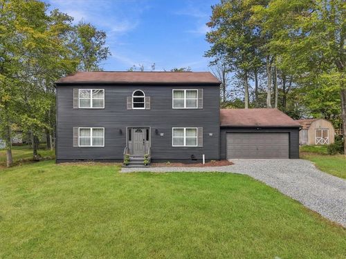 6252 Park Pl, Tobyhanna, PA, 18466-3222 | Card Image