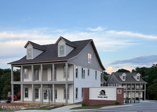 410 E Church Ave, Maryville, TN, 37804-5731 | Card Image