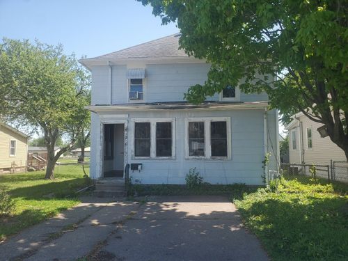 1306 17th St, East Moline, IL, 61244-1430 | Card Image