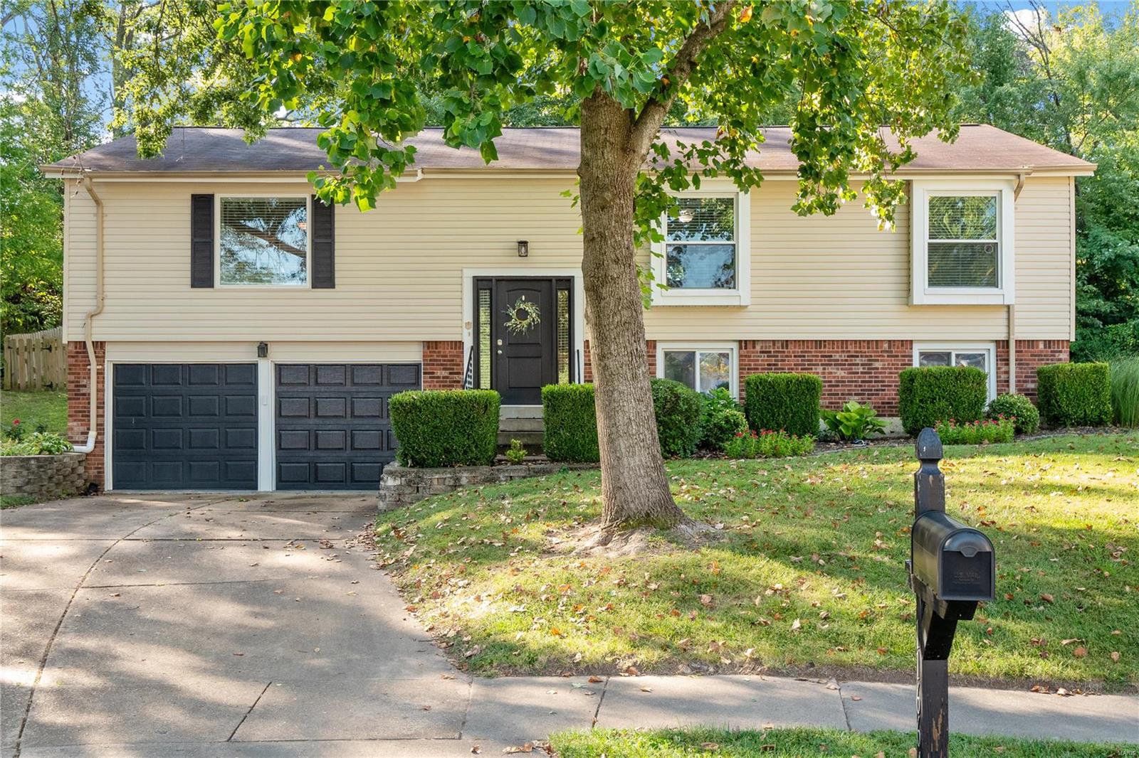 Chieftain Dr, Saint Louis, MO 63146