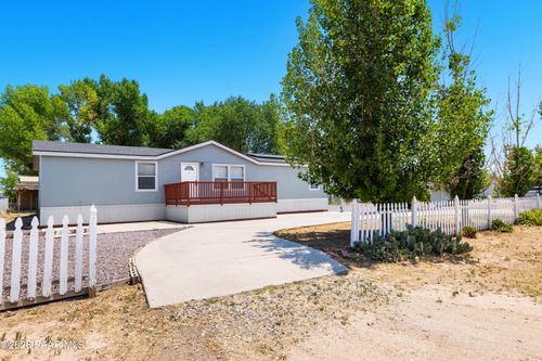 24255 N Cleveland St, Paulden, AZ, 86334-3317 | Card Image