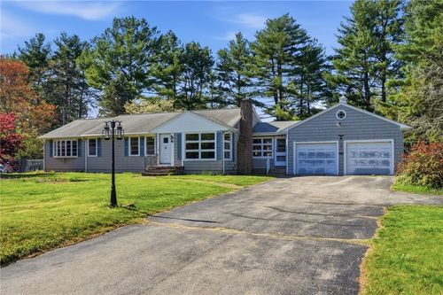 330 Harkney Hill Rd, Coventry, RI, 02816-7061 | Card Image