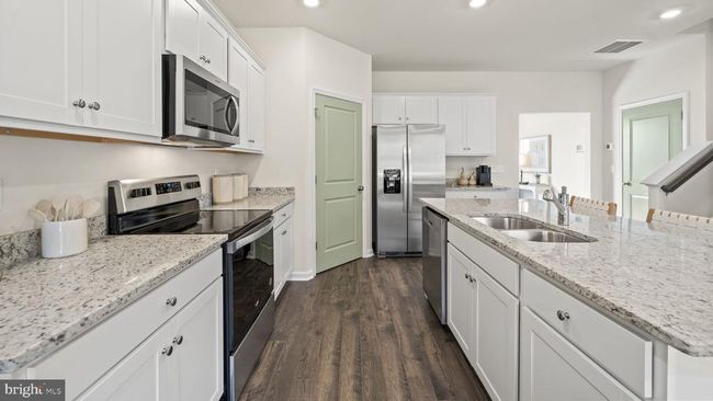 230 Waterfront Dr, House other with 5 bedrooms, 3 bathrooms and null parking in RAPHINE VA | Image 9