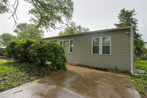 6306 E 152nd St, Grandview, MO, 64030-4531 | Card Image
