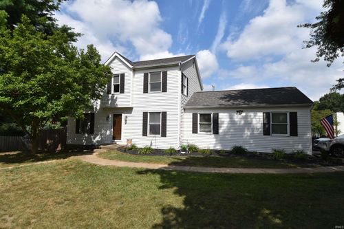 2111 River Cove Ct, South Bend, IN, 46628-4035 | Card Image
