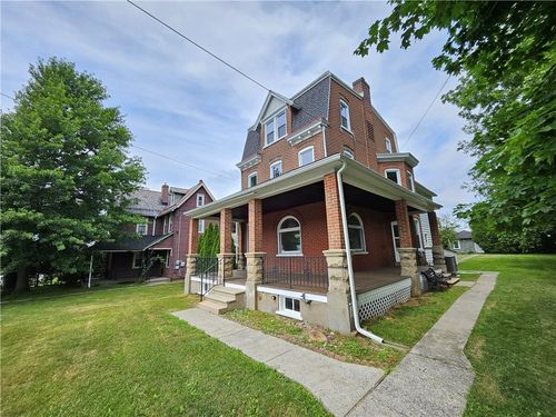 1977 S 5th St, Allentown, PA, 18103-4914 | Card Image