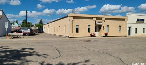 113 3rd Ave W, Biggar, SK, S0K0M0 | Card Image