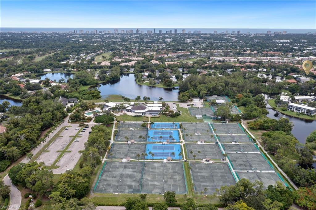 Residential in NAPLES 5