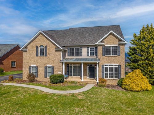 2229 River Oaks Dr, Salem, VA, 24153-7306 | Card Image