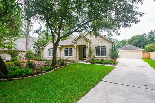 18 E Knightsbridge Dr, The Woodlands, TX, 77385-3454 | Card Image