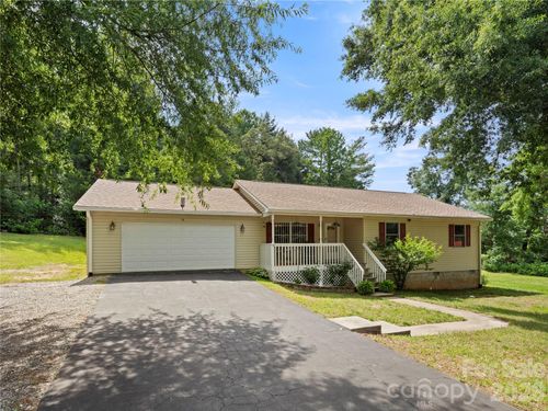 5 Harrison Hill Rd, Swannanoa, NC, 28778-2201 | Card Image