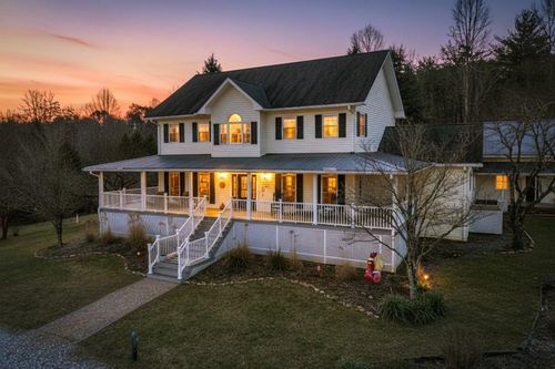 159 Victoria Dr, Blairsville, GA, 30512-5835 | Card Image