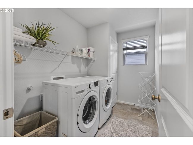 2666 26 Th Loop, House other with 4 bedrooms, 3 bathrooms and 2 parking in Springfield OR | Image 44