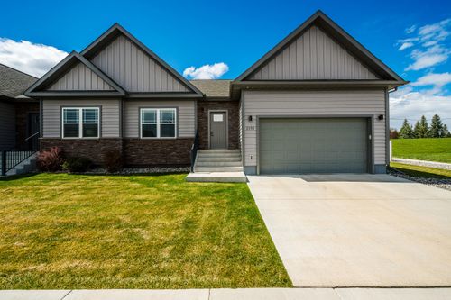 2151 Skyview West Dr, Sheridan, WY, 82801-6014 | Card Image