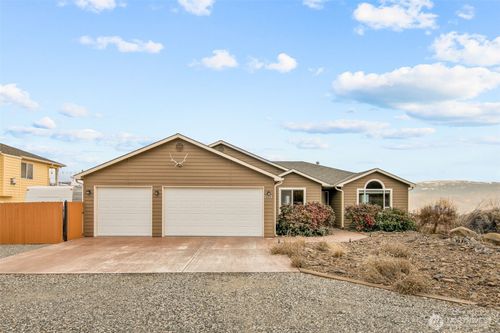 2312 Canyon Hills Dr, East Wenatchee, WA, 98802-8281 | Card Image