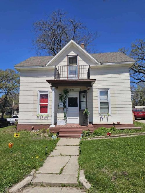301 4th Ave Ne, Waseca, MN, 56093-2924 | Card Image