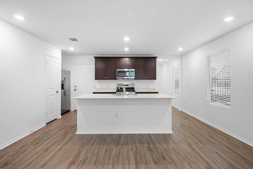 7136 Spotted Leaf Way, Del Valle, TX, 78617-2069 | Card Image