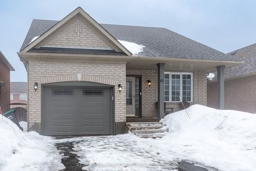 107 Tunbridge Rd, Barrie, ON, L4M6S9 | Card Image