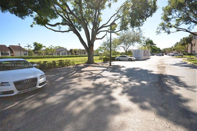 APT-2102 - 2796 S University Dr, Condo with 2 bedrooms, 2 bathrooms and null parking in Davie FL | Image 18