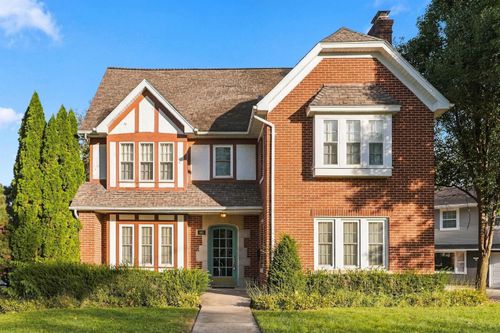 501 Columbia Circle, Waterloo, IA, 50701 | Card Image