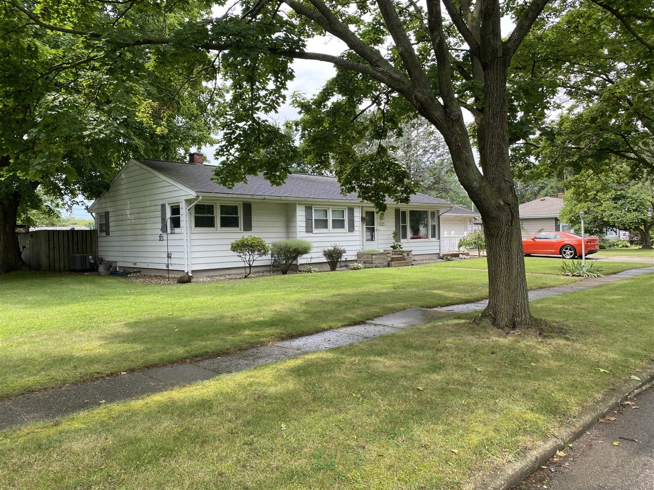 Hatch St, Sturgis, MI 49091