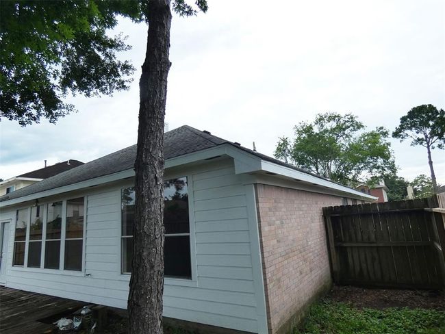 3015 Davey Oaks Dr, House other with 4 bedrooms, 2 bathrooms and 2 parking in Pearland TX | Image 27