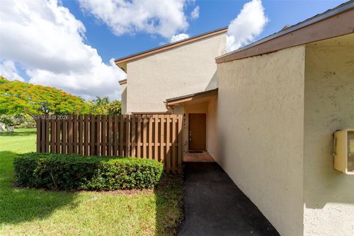 50y-11411 Sw 109th Rd, Miami, FL, 33176 | Card Image