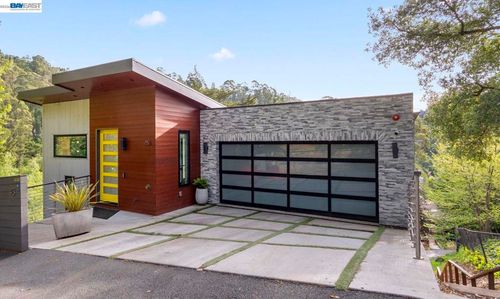 45 Homeglen Ln, Oakland, CA, 94611-1406 | Card Image