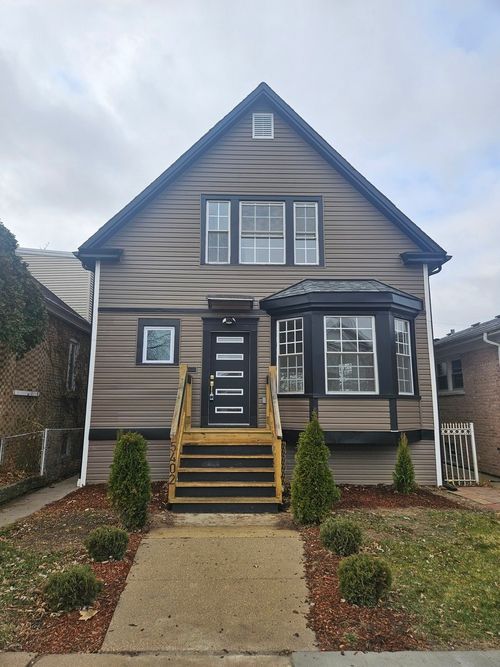 5402 N Mobile Ave, CHICAGO, IL, 60630-1014 | Card Image