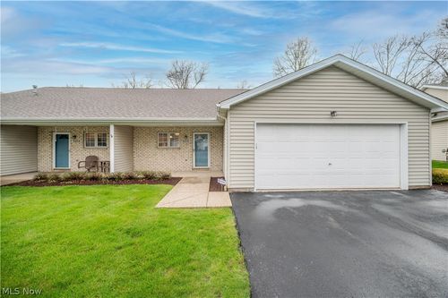 b-521 Wilcox Rd, Austintown, OH, 44515-6222 | Card Image