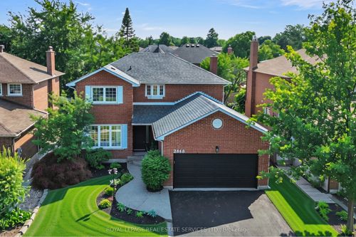 2048 6th Line, Oakville, ON, L6H3N2 | Card Image