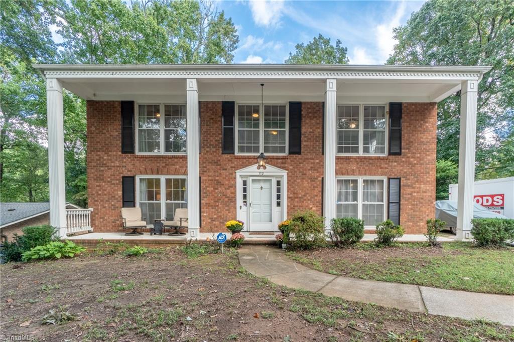Montrose Dr, Greensboro, NC 27410