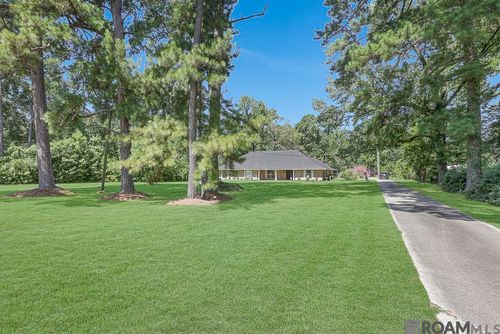 3570 Jones Creek Rd, Baton Rouge, LA, 70816-9004 | Card Image