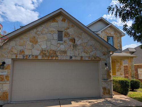11025 Boundless Valley Dr, Austin, TX, 78754-5981 | Card Image