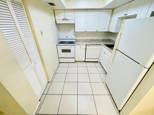 apt-b-3096 Collin Dr, West Palm Beach, FL, 33406-5079 | Card Image