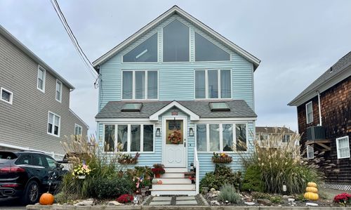 253 Broadway, Milford, CT, 06460-5826 | Card Image